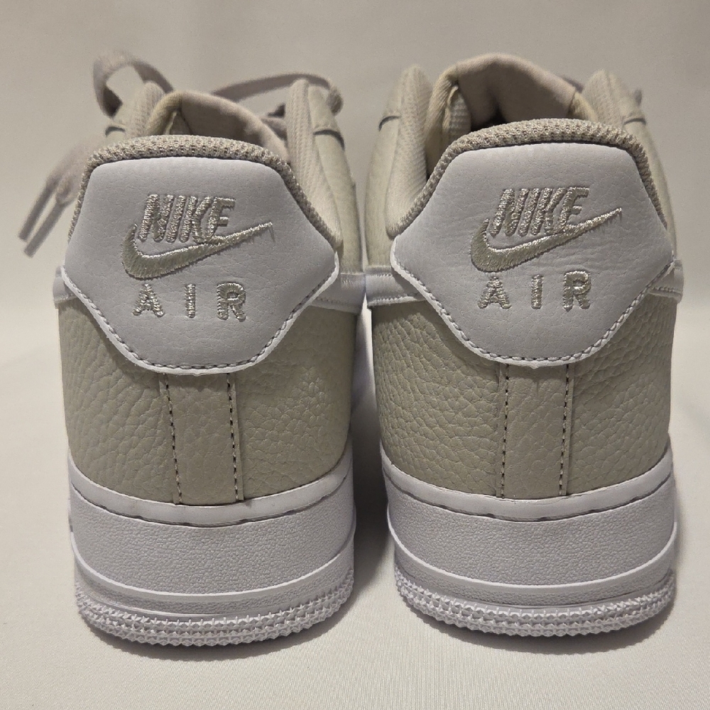 NIKE AIR FORCE 1 '07 MEN's CASUAL SHOE LIGHT BONE - WHITE AUTHENTIC NEW IN BOX - Picture 5 of 9